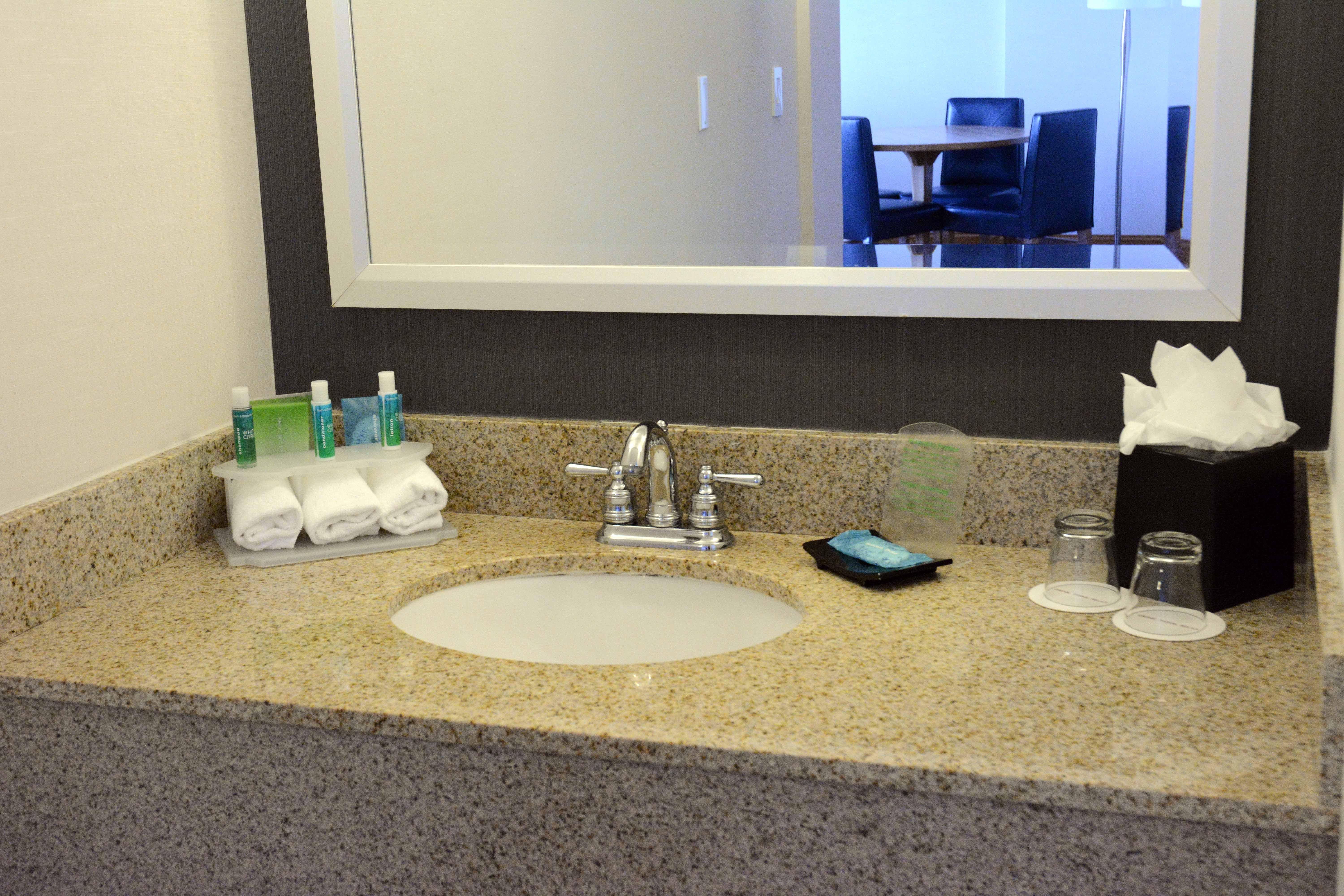 Holiday Inn Express Stamford, An Ihg Hotel Exteriér fotografie